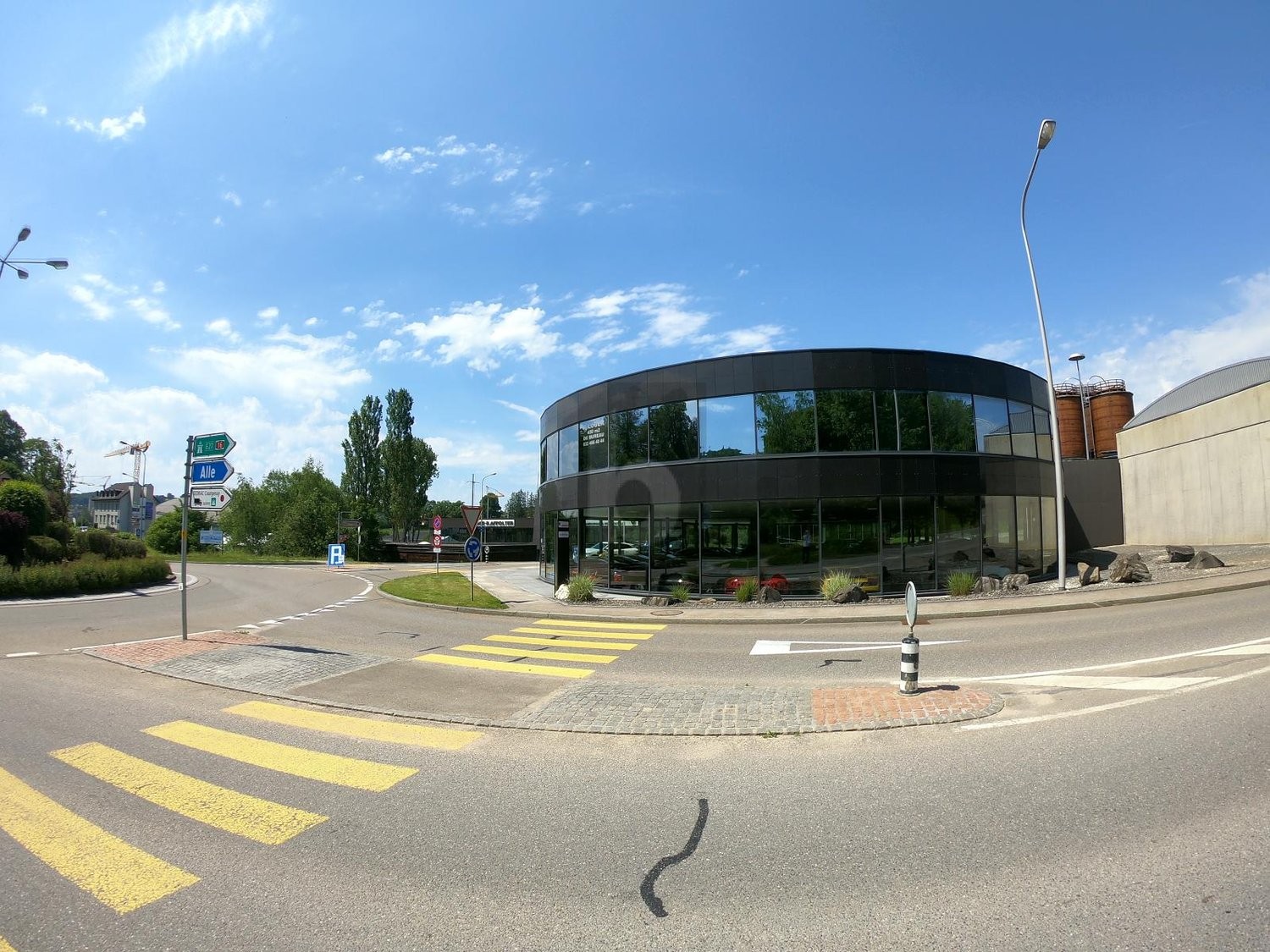 550m² office