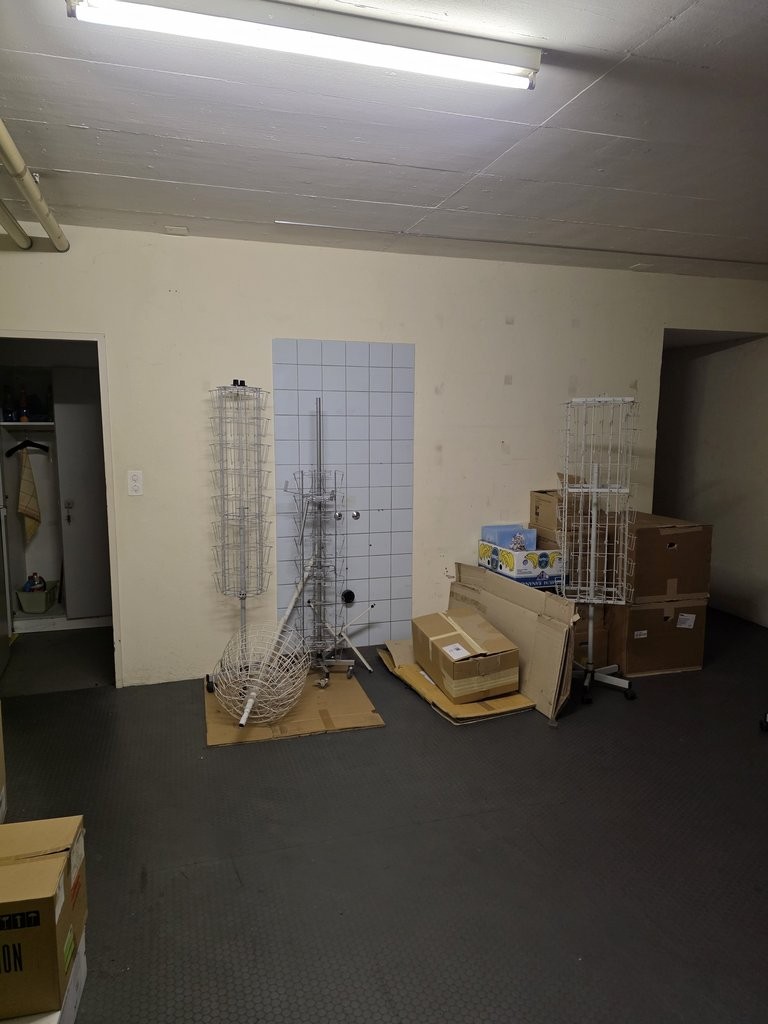 130m² shop, photo 7 sur 8