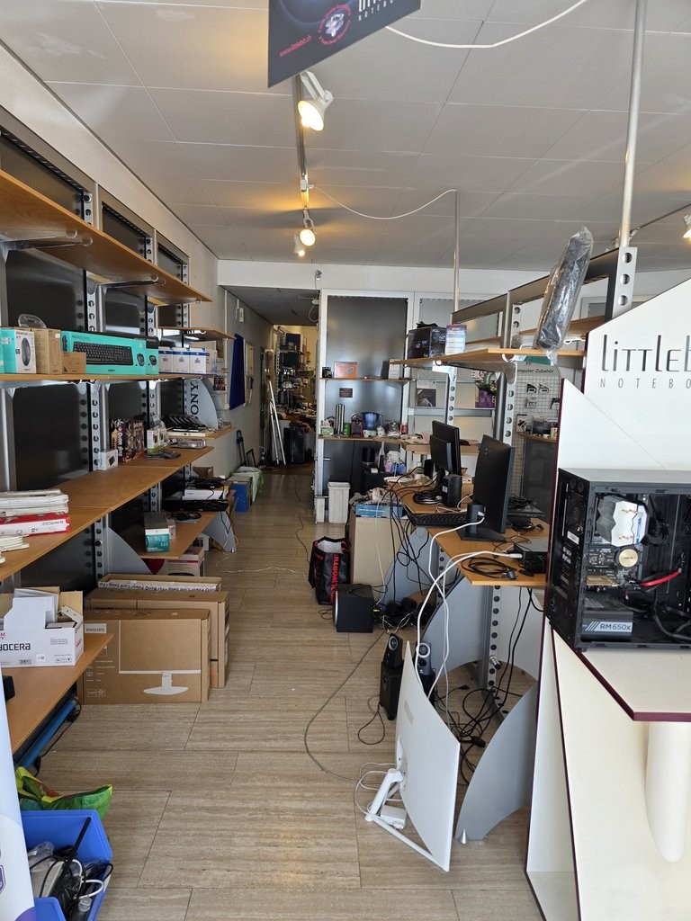 130m² shop, photo 3 sur 8