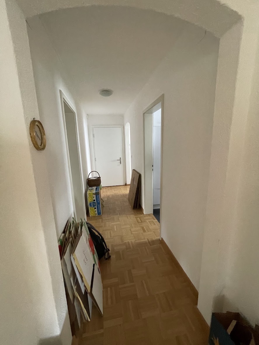 Appartement de 3 pièces

Une place de parc à CHF 30 ou un garage à CHF 120/Mt. peut être loué en complément, photo 8 sur 10