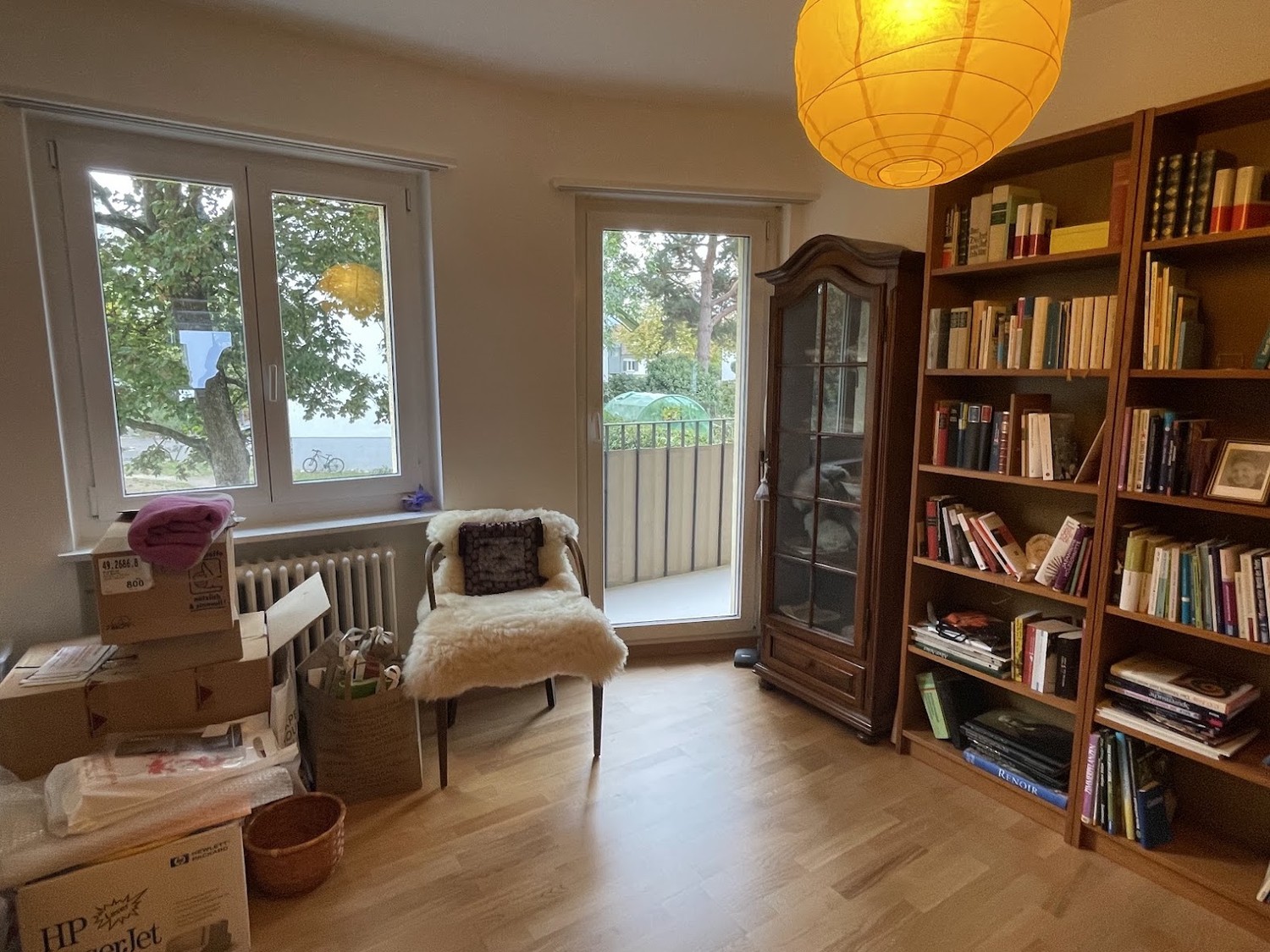 Appartement de 3 pièces

Une place de parc à CHF 30 ou un garage à CHF 120/Mt. peut être loué en complément, photo 2 sur 10