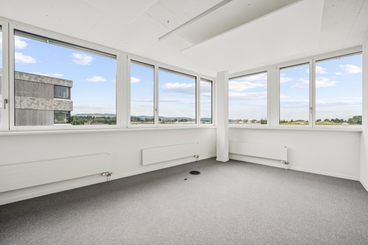 218m² bureau