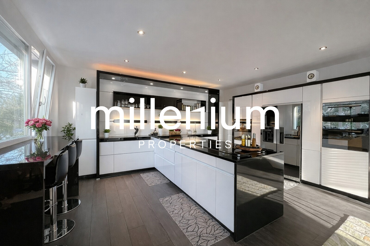 6 rooms apartment