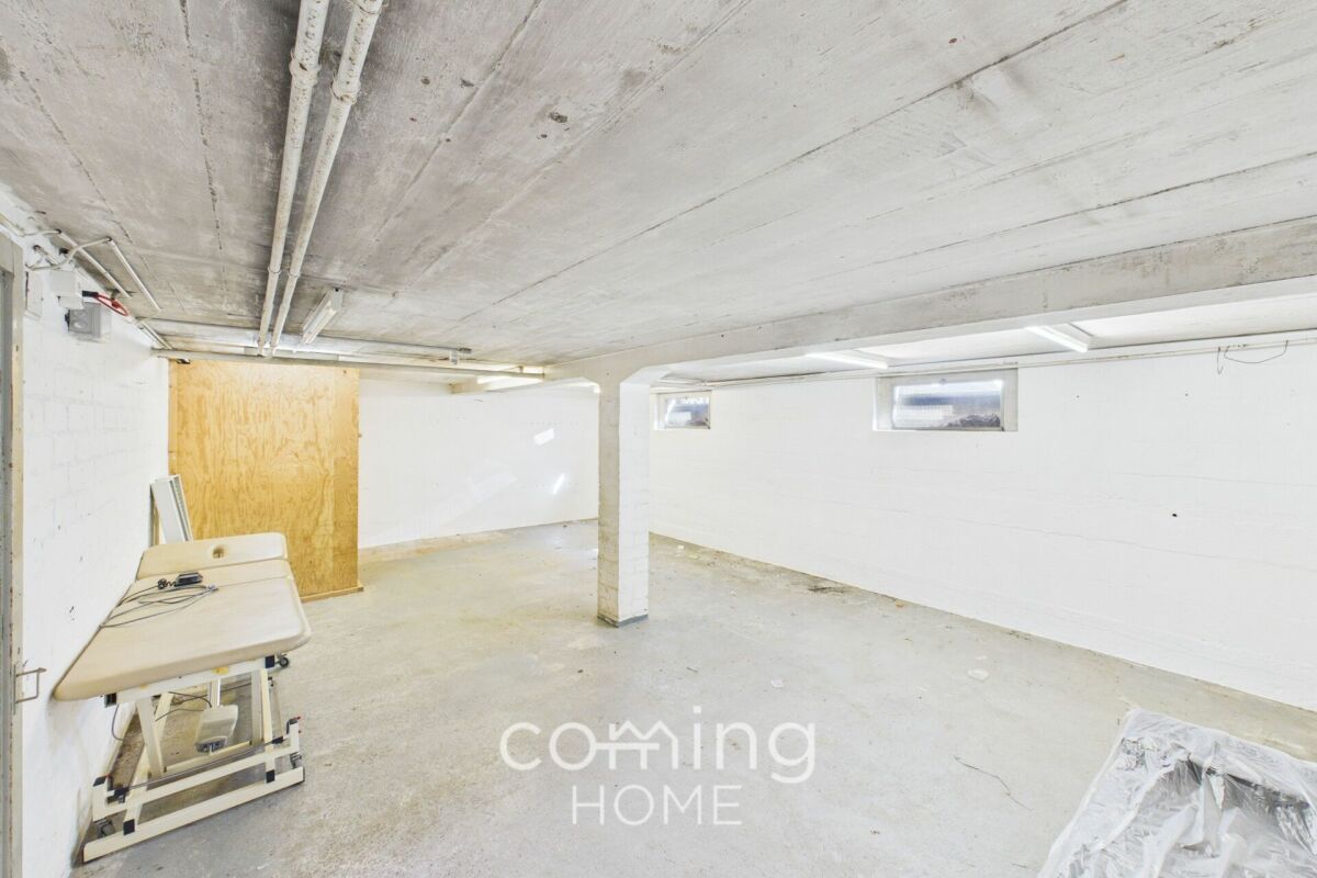 188m² commerciale