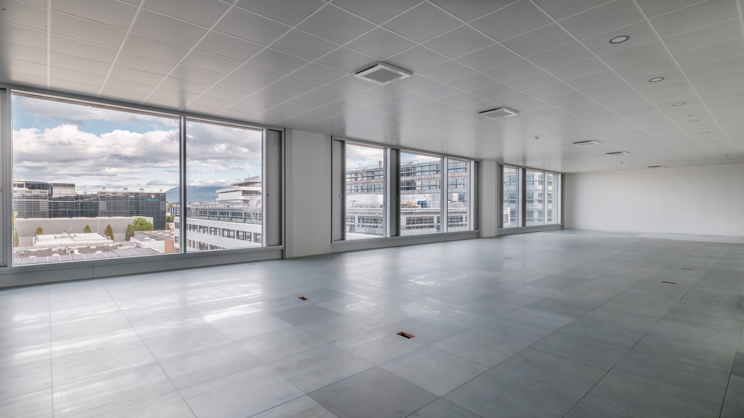 2363m² industrial object