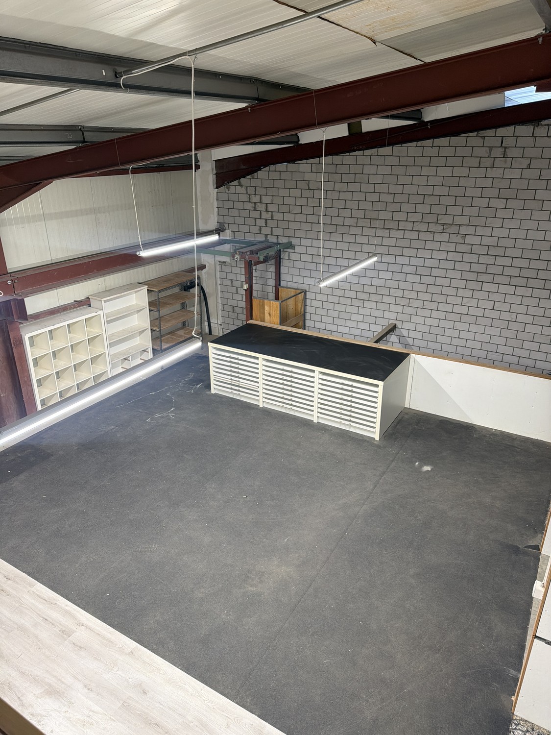 370m² commercial, photo 4 sur 7