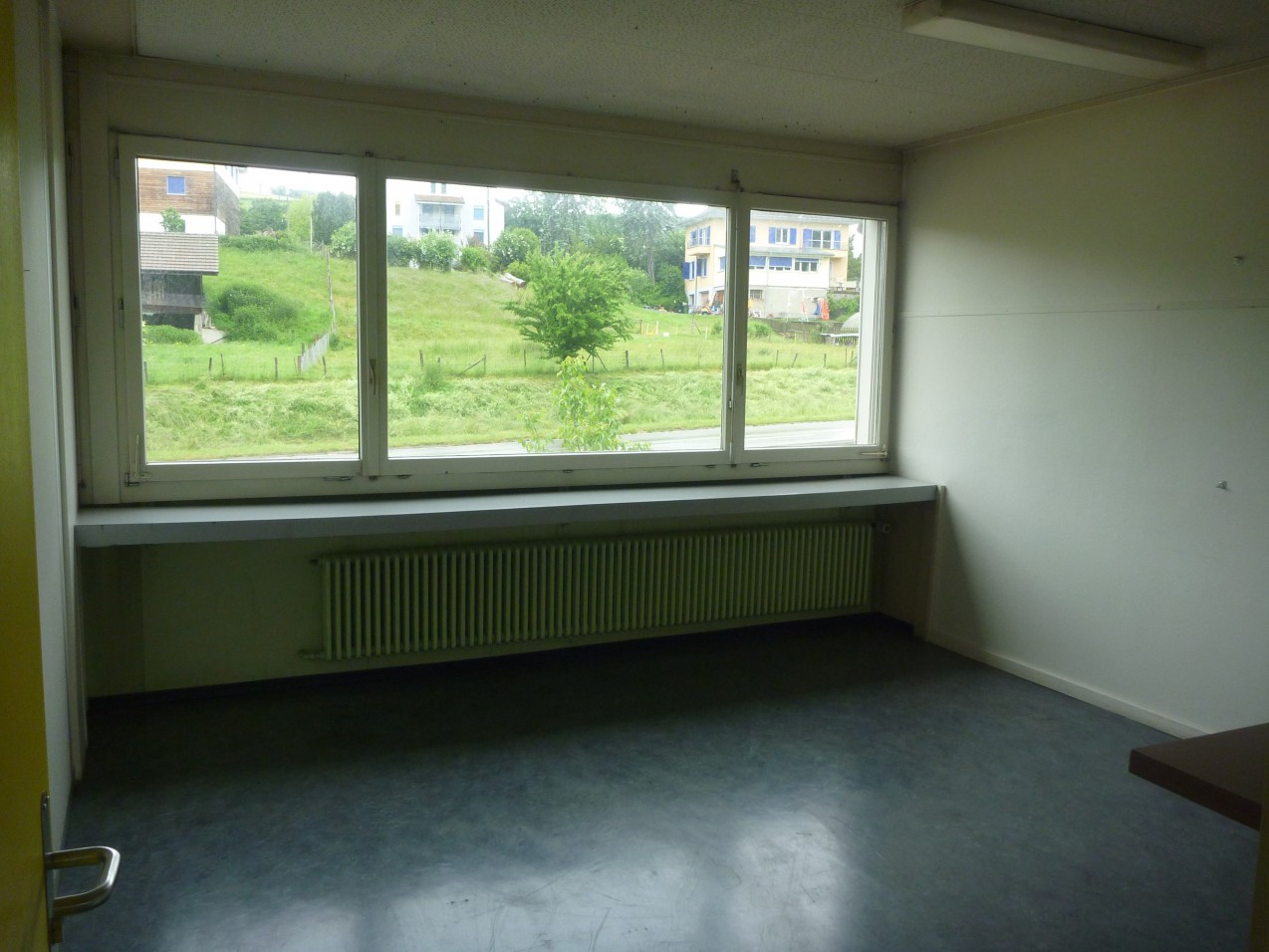 179m² office