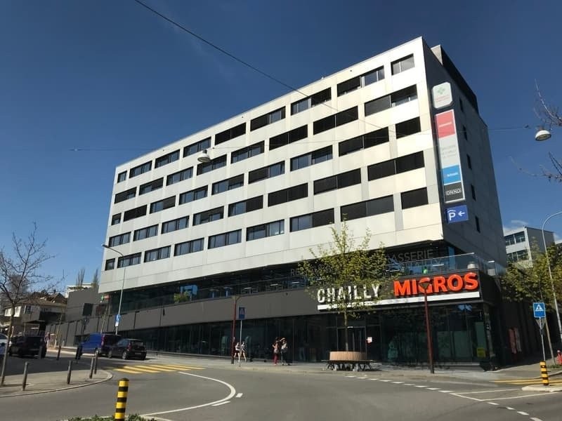 87m² office