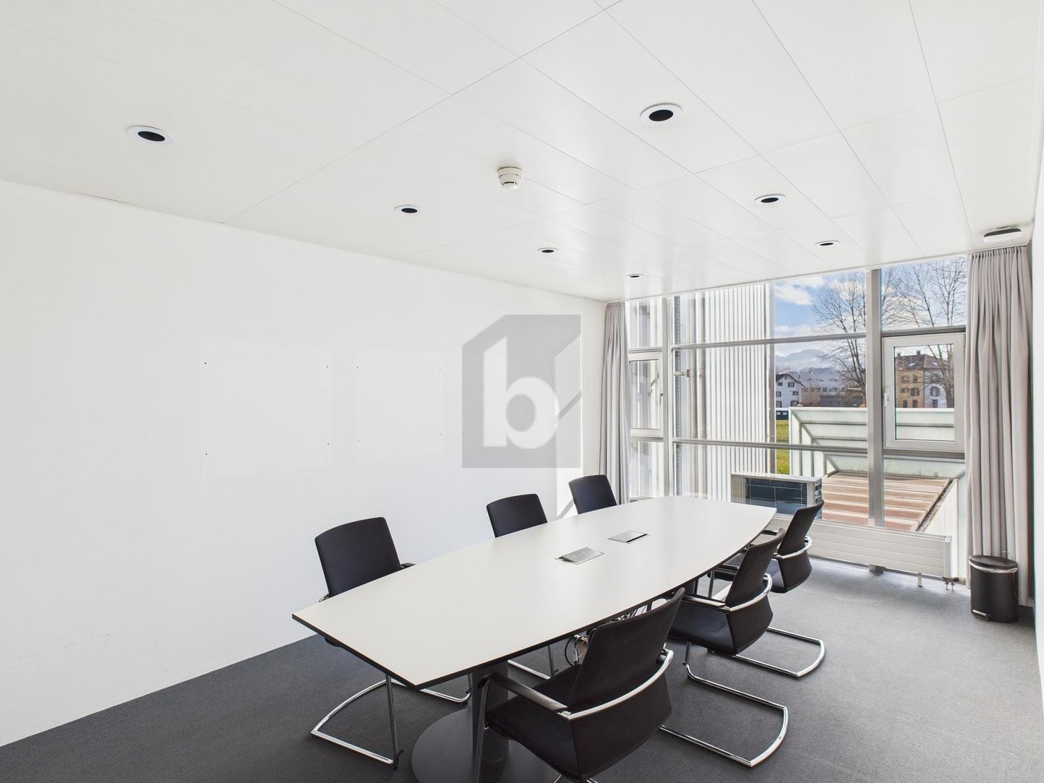 420m² bureau