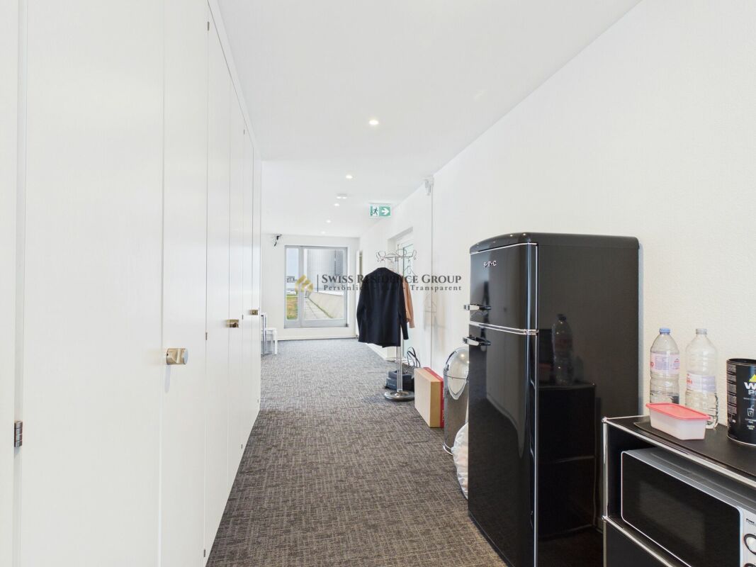 147m² commercial, photo 3 sur 10