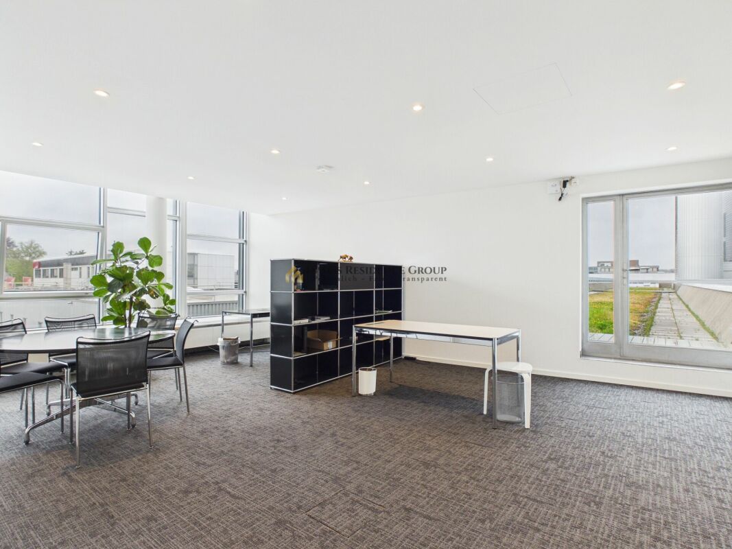 147m² commercial, photo 4 sur 10