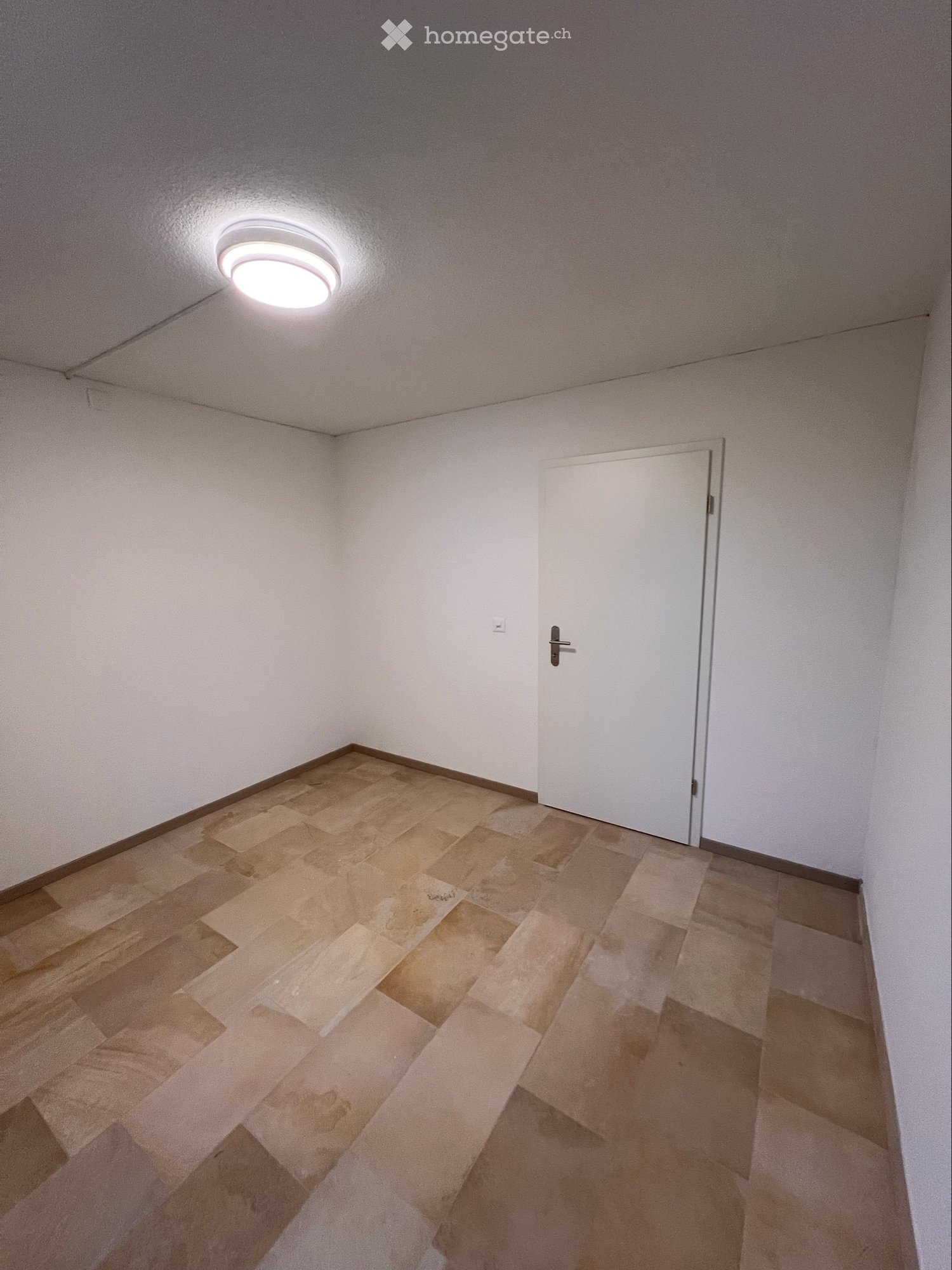 Chambre de 2 pièces, photo 1 sur 3