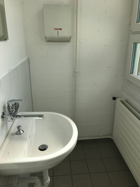 440m² commercial