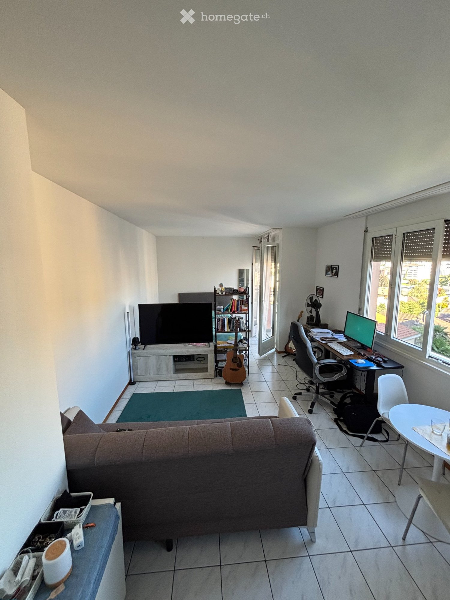 Appartement de 1 ½ pièces

Recherche repreneur pour un studio accueillant situé dans un emplacement pratique et bien desservi à Lugano. L'appartement est prêt à être habité.

Caractéristiques principales :

Typologie : Studio + balcon + place de parc couverte + cave

Position : Via Moncucchetto, Zon, photo 1 sur 5