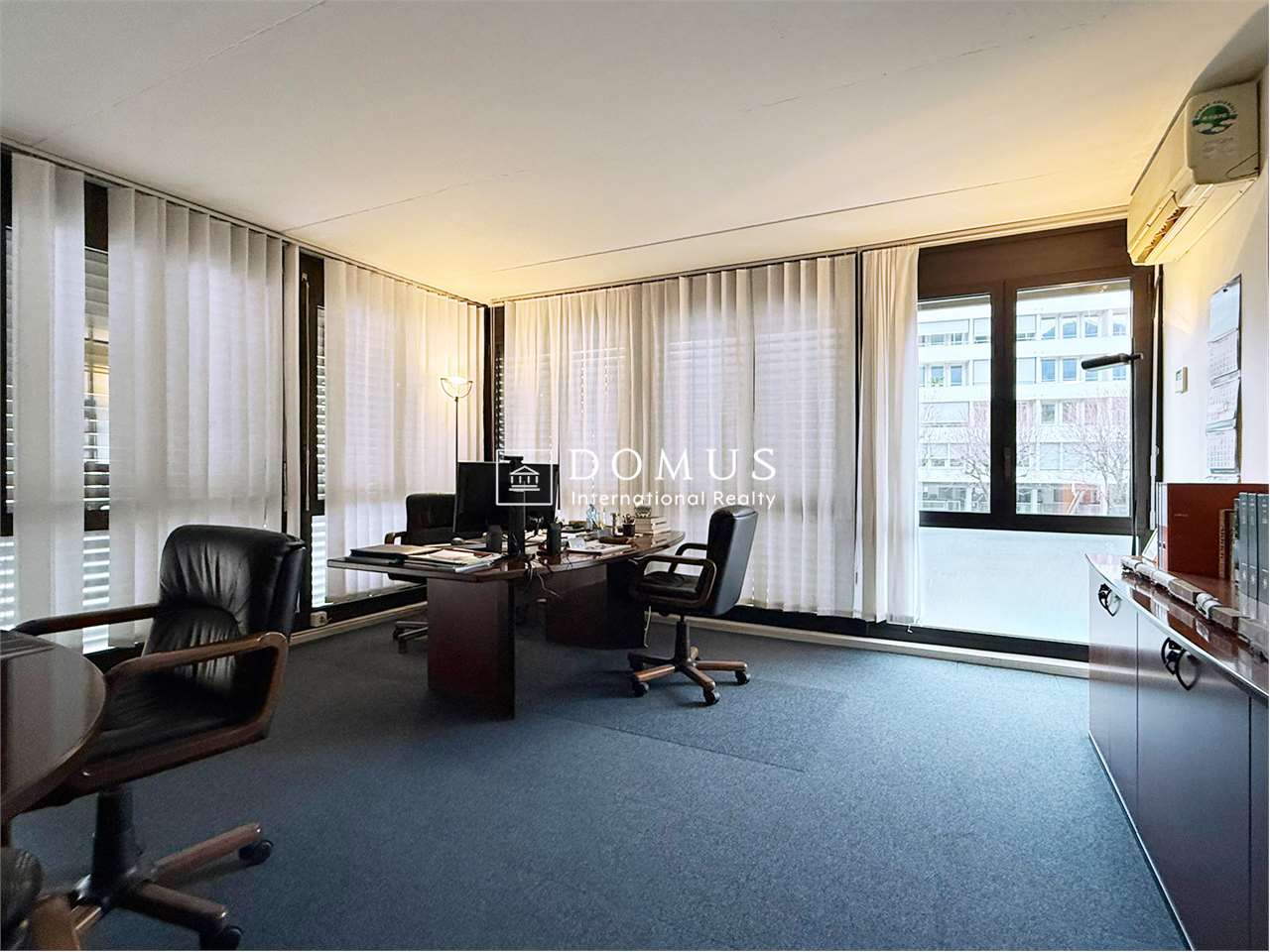 Bureau, photo 4 sur 8
