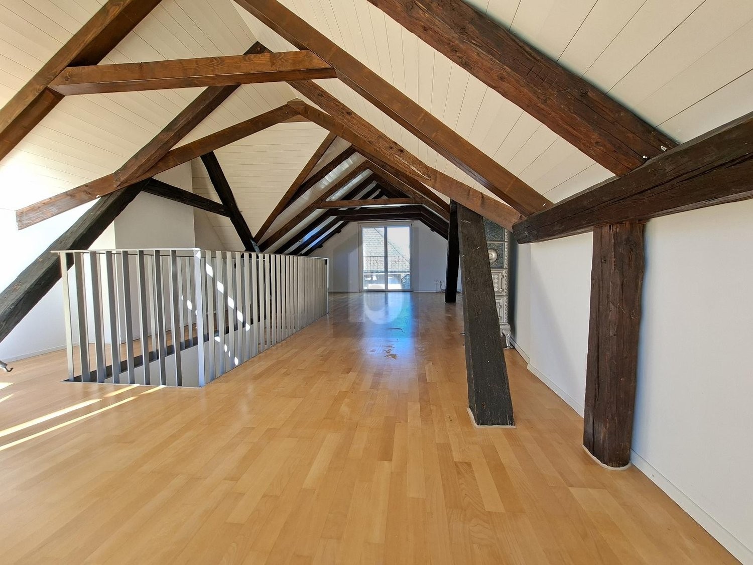 Appartement en attique de 2 ½ pièces