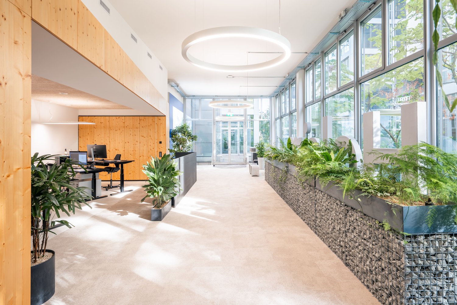 2800m² office