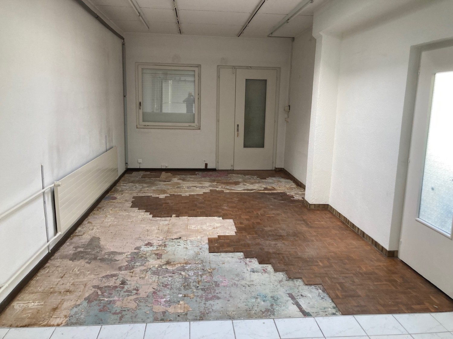 77m² commercial, photo 1 sur 8