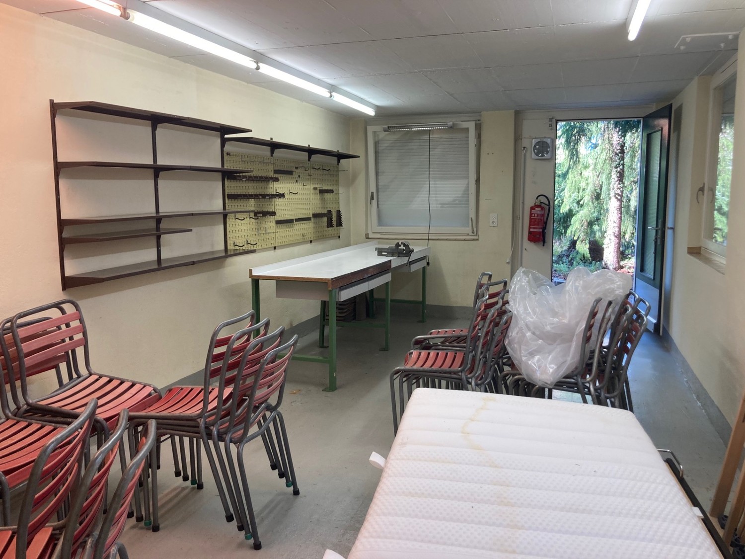 77m² commercial, photo 6 sur 8