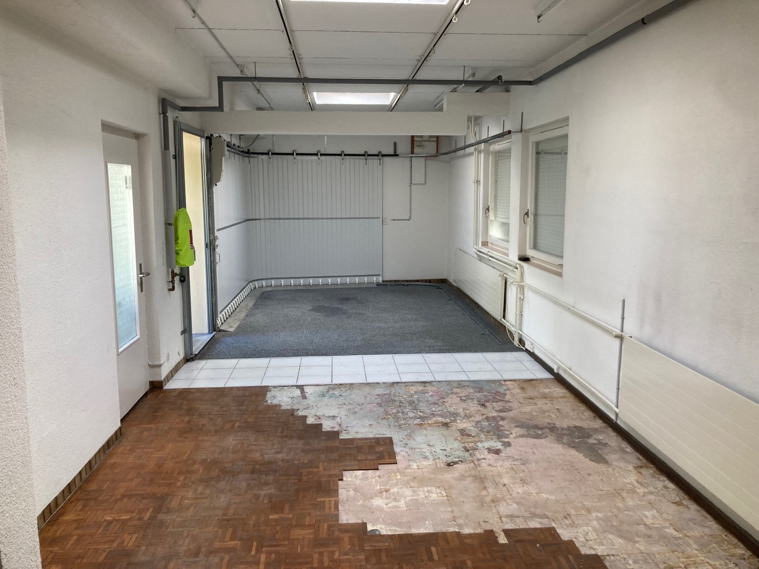 77m² commercial, photo 4 sur 8