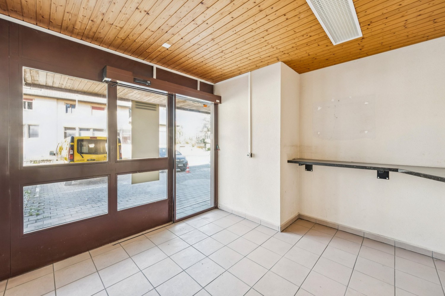 118m² office