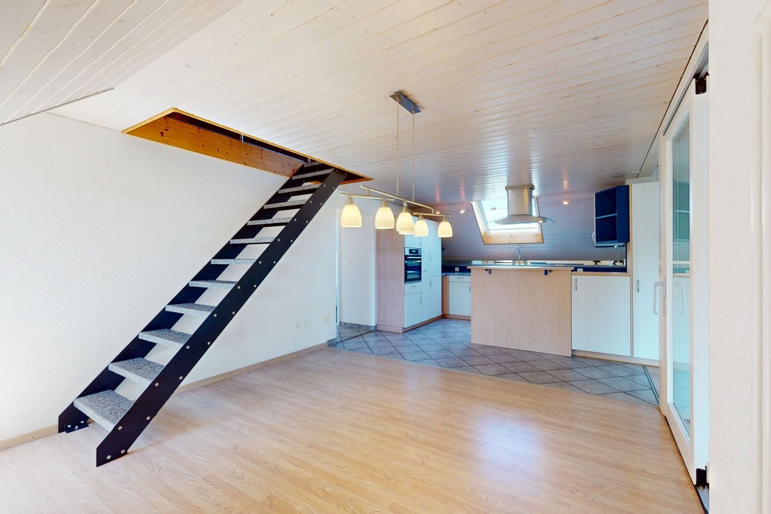 Appartement de 3 ½ pièces sous les combles, photo 4 sur 10