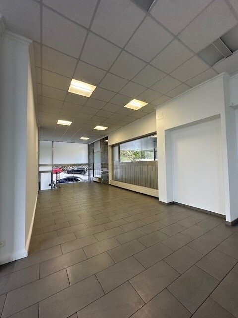 121m² commercial, photo 3 sur 7