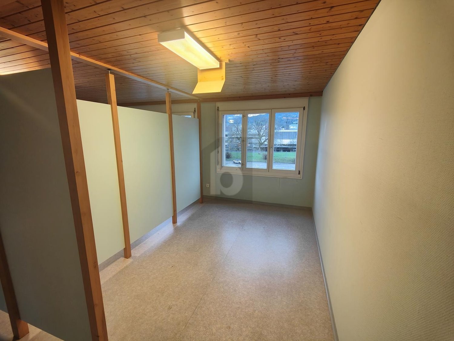 60m² bureau, photo 1 sur 4