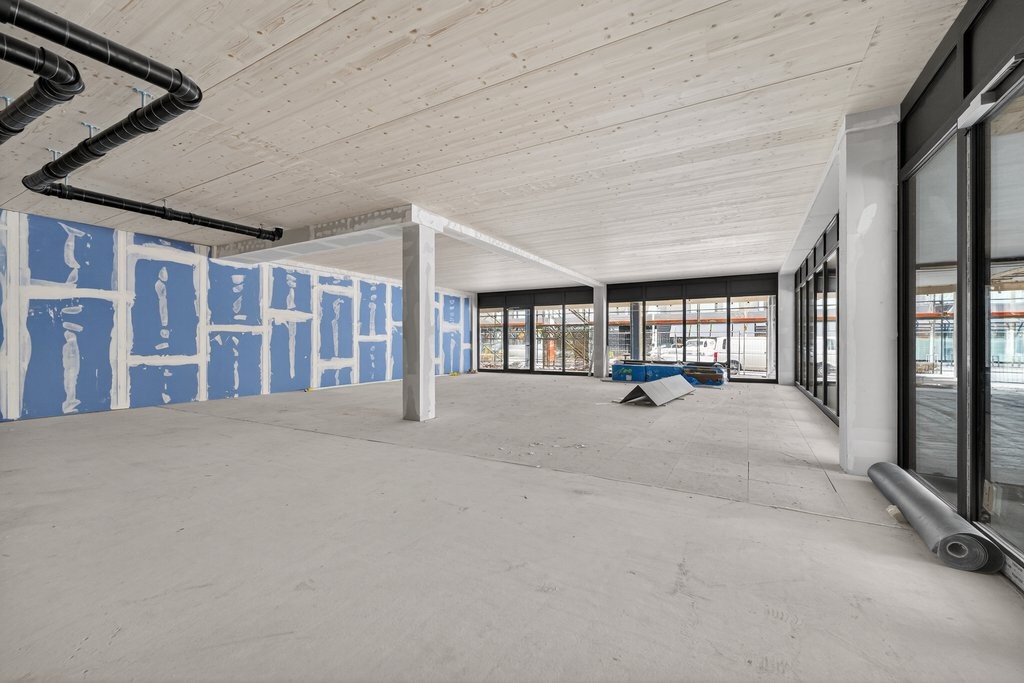 Magasin de 270m²