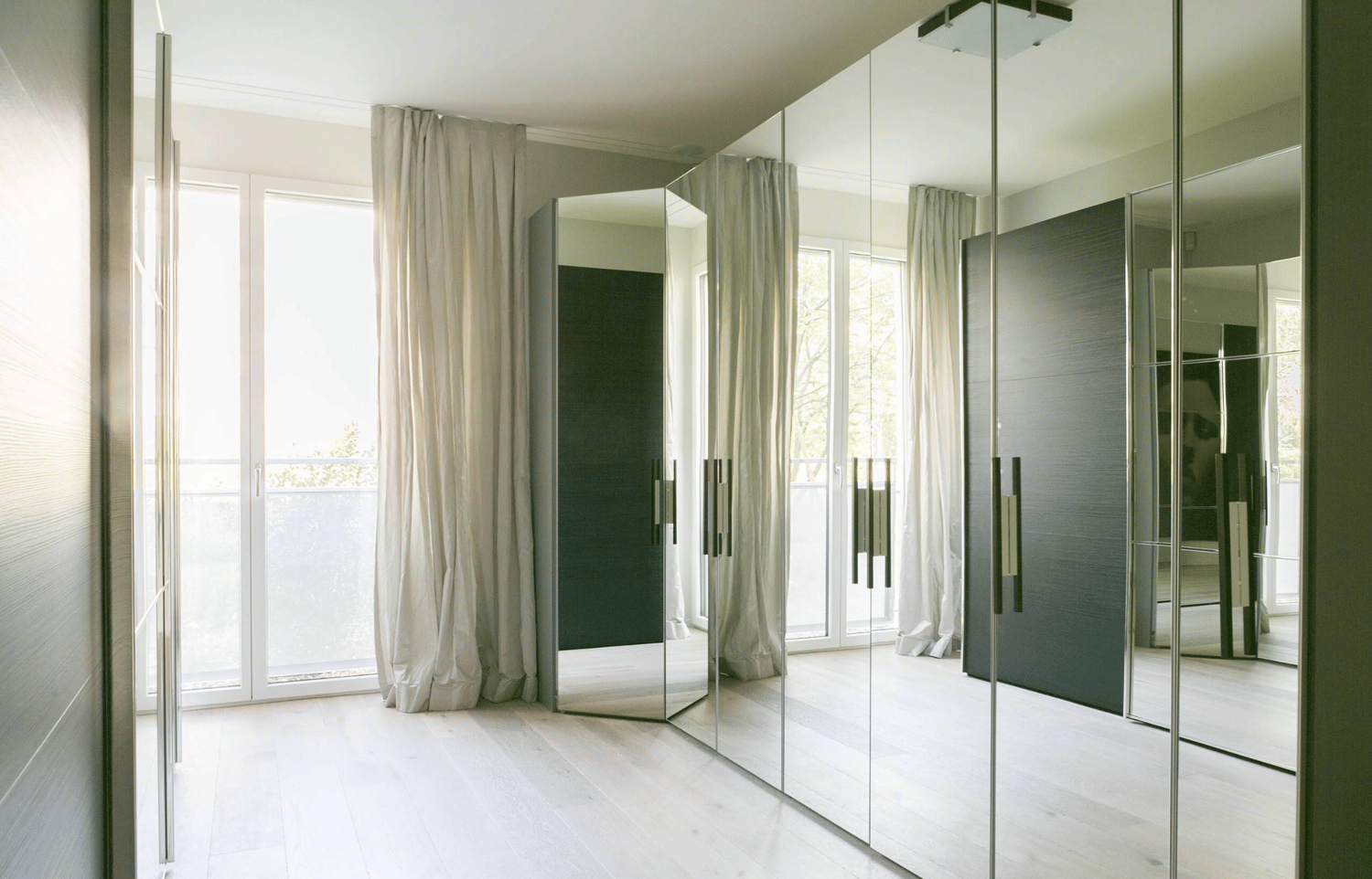 6 rooms apartment