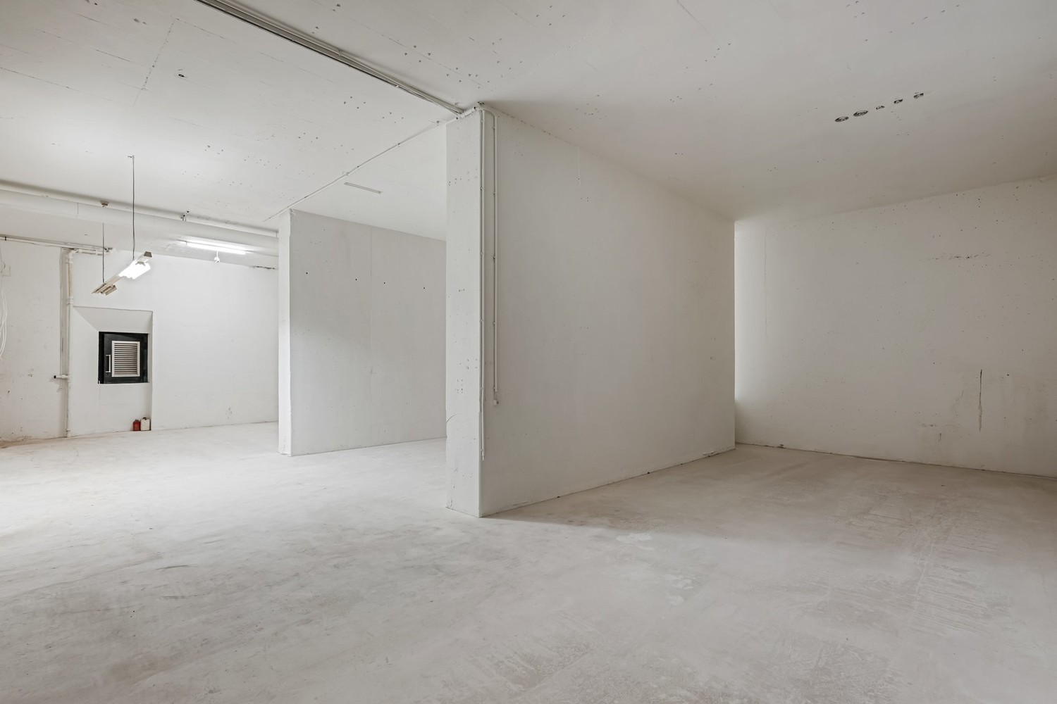 210m² salle de hobby