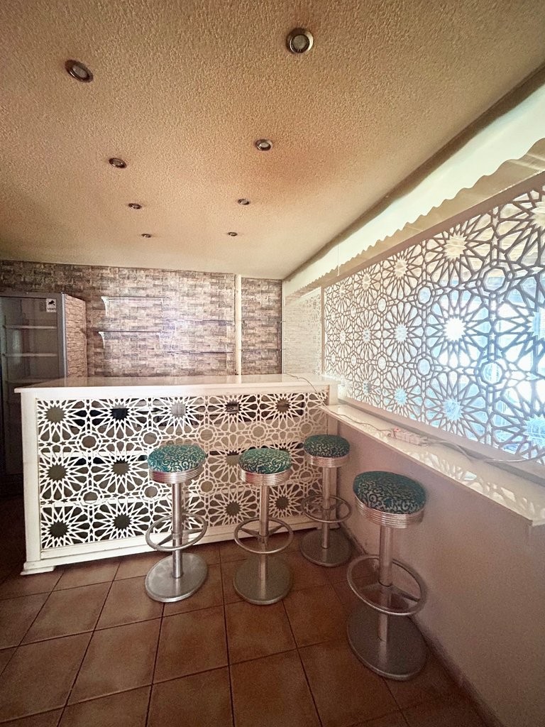 83m² restaurant