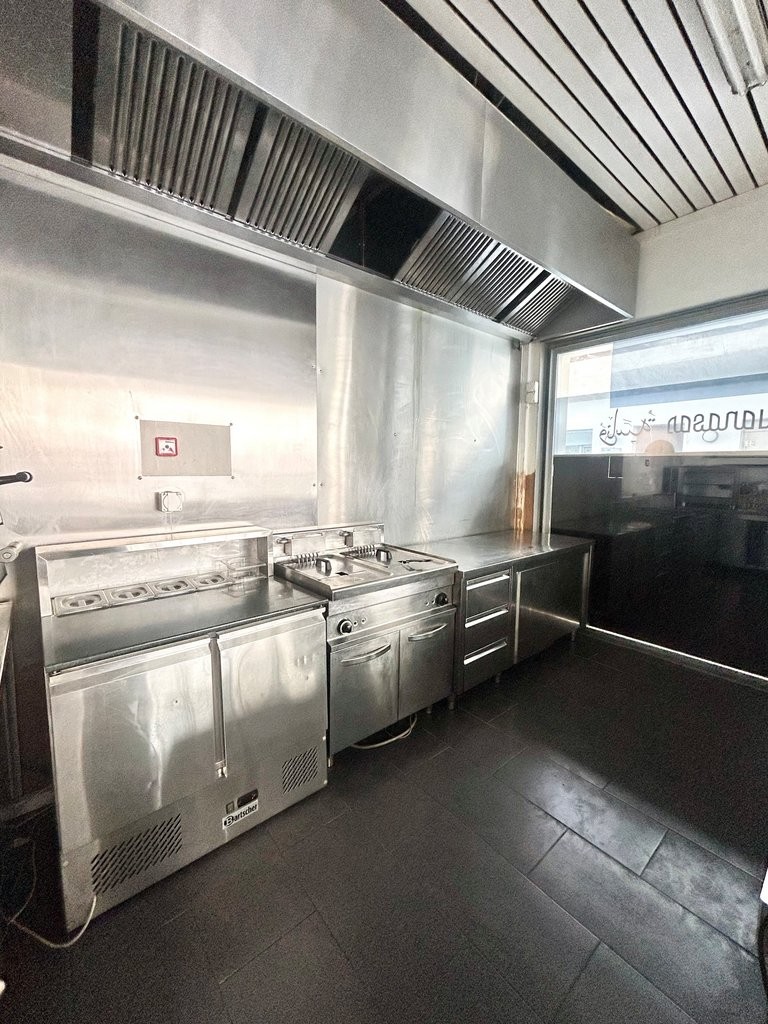 83m² restaurant