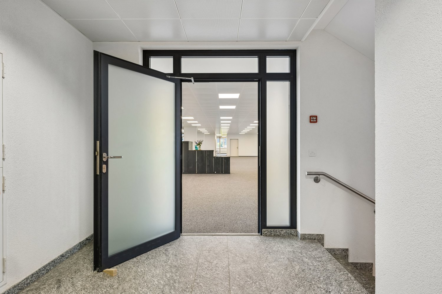 841m² bureau