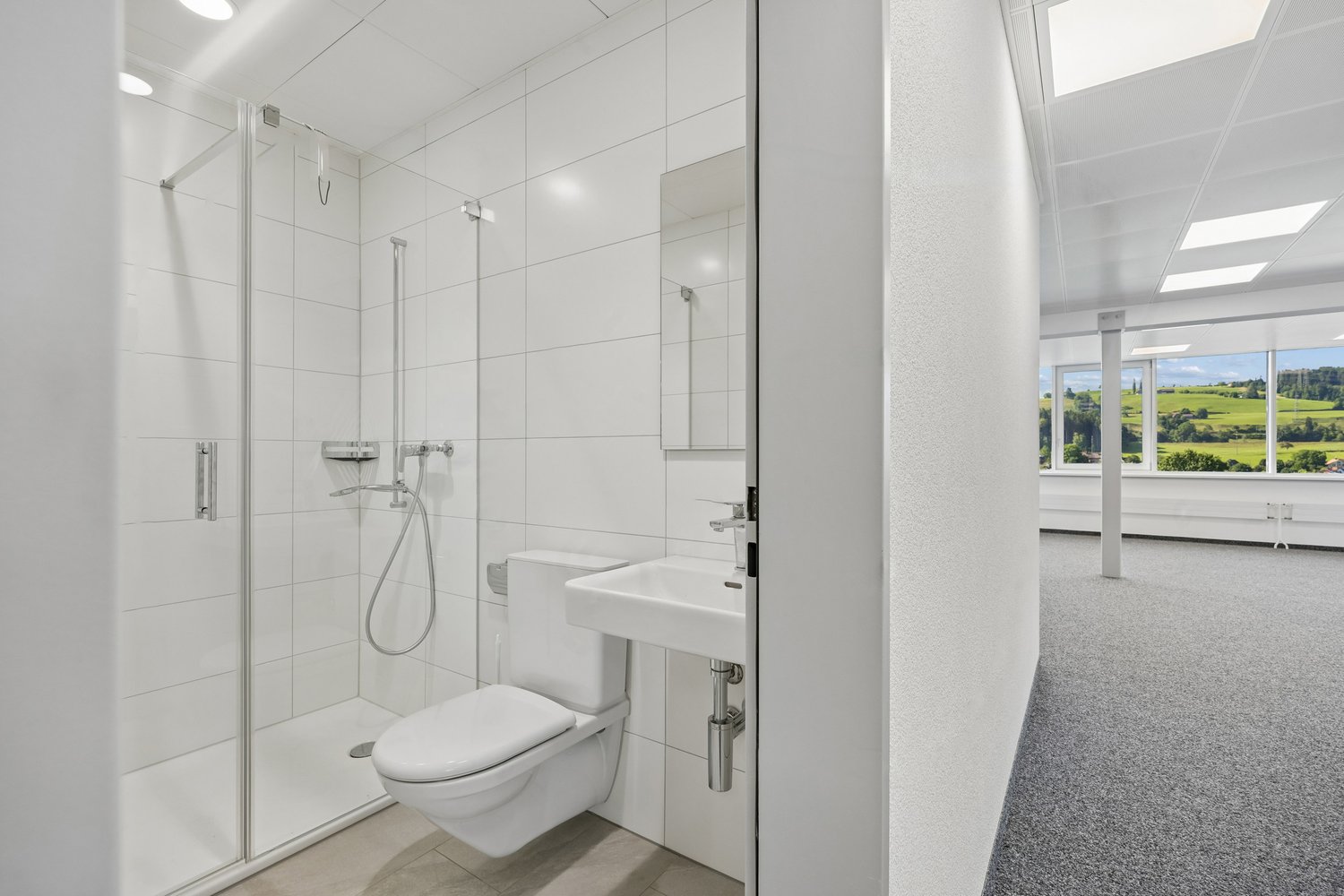 841m² bureau