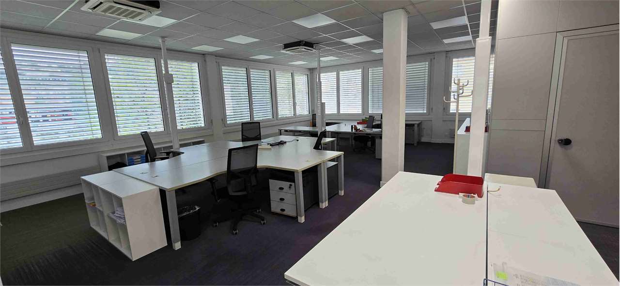 Bureau, photo 3 sur 8