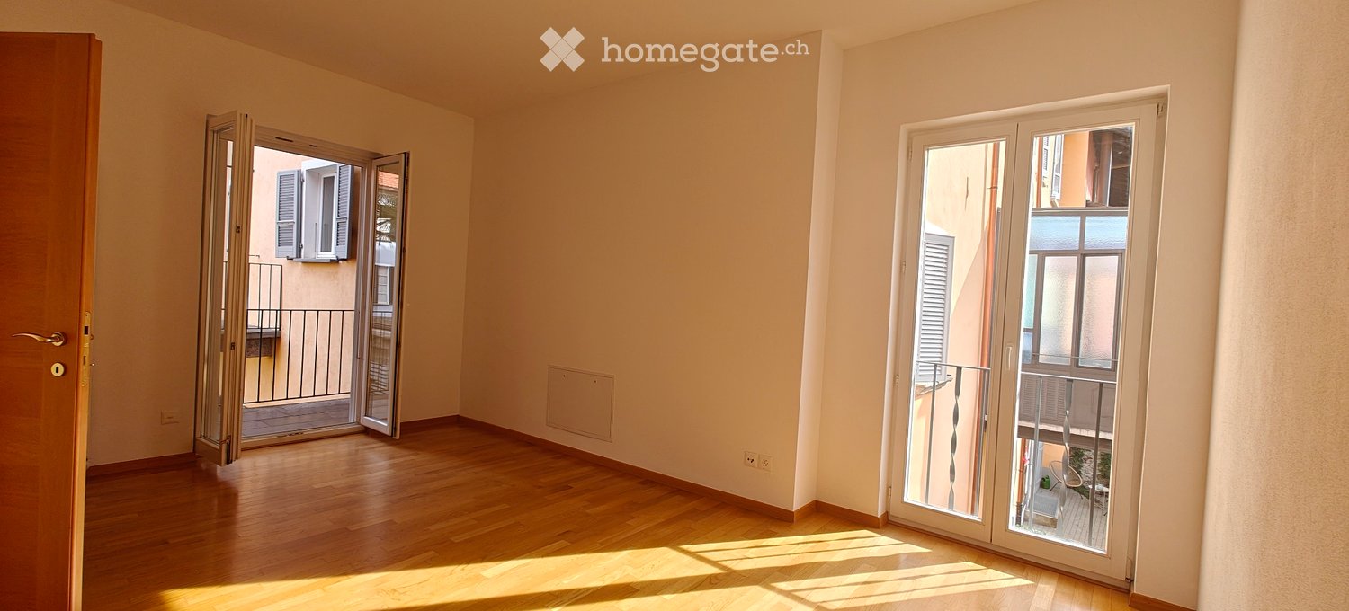 6 rooms apartment