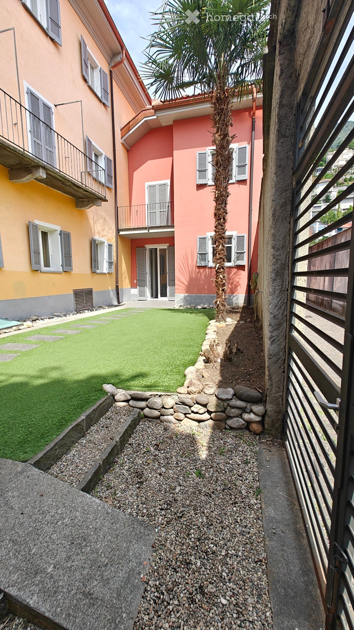 6 rooms apartment