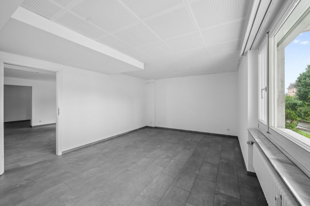 80m² bureau