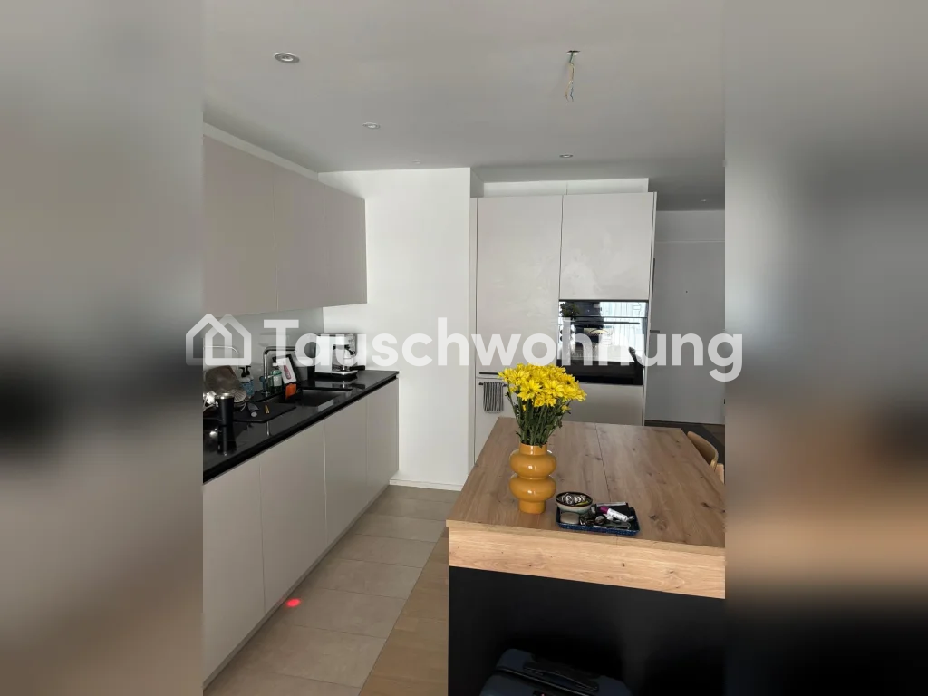 Appartement de 2 ½ pièces

Proposant un appartement de 2,5 pièces à Zurich, District 3. 80 sq. meters, bâtiment neuf achevé en avril 2025, je suis le premier locataire de l'unité. Grand balcon, lave-linge et sèche-linge privés, espace de stockage supplémentaire en cave, ascenseur dans l'immeuble. Un, photo 1 sur 4