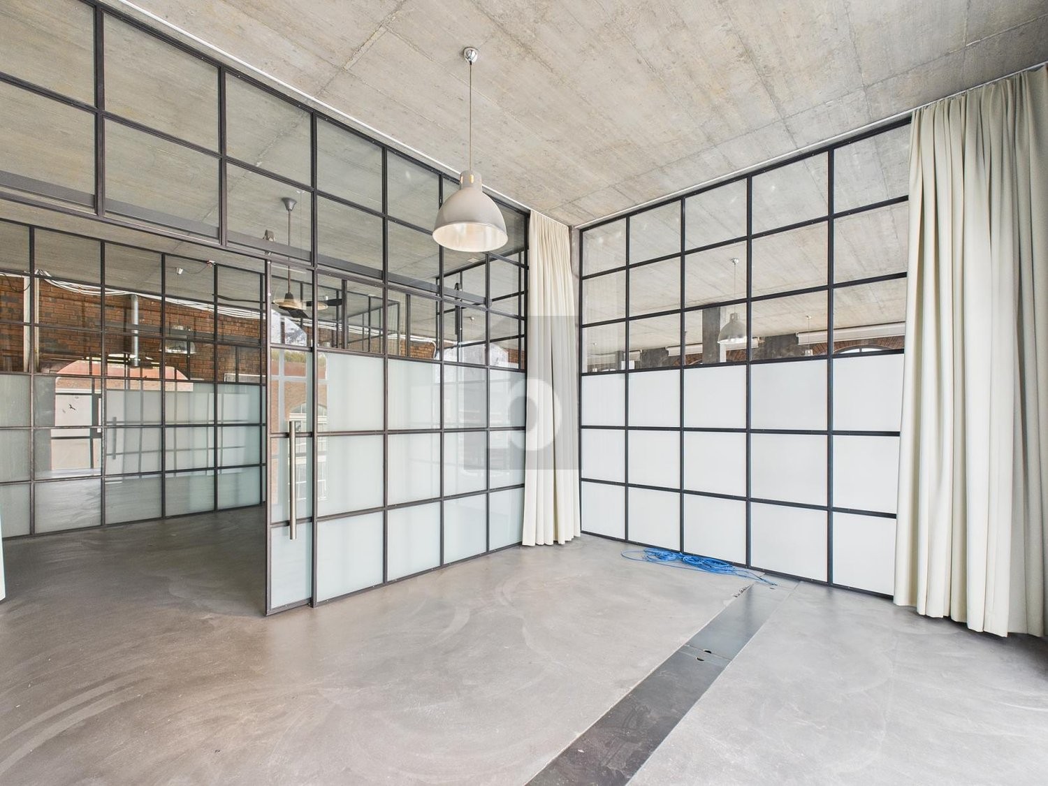 170m² bureau