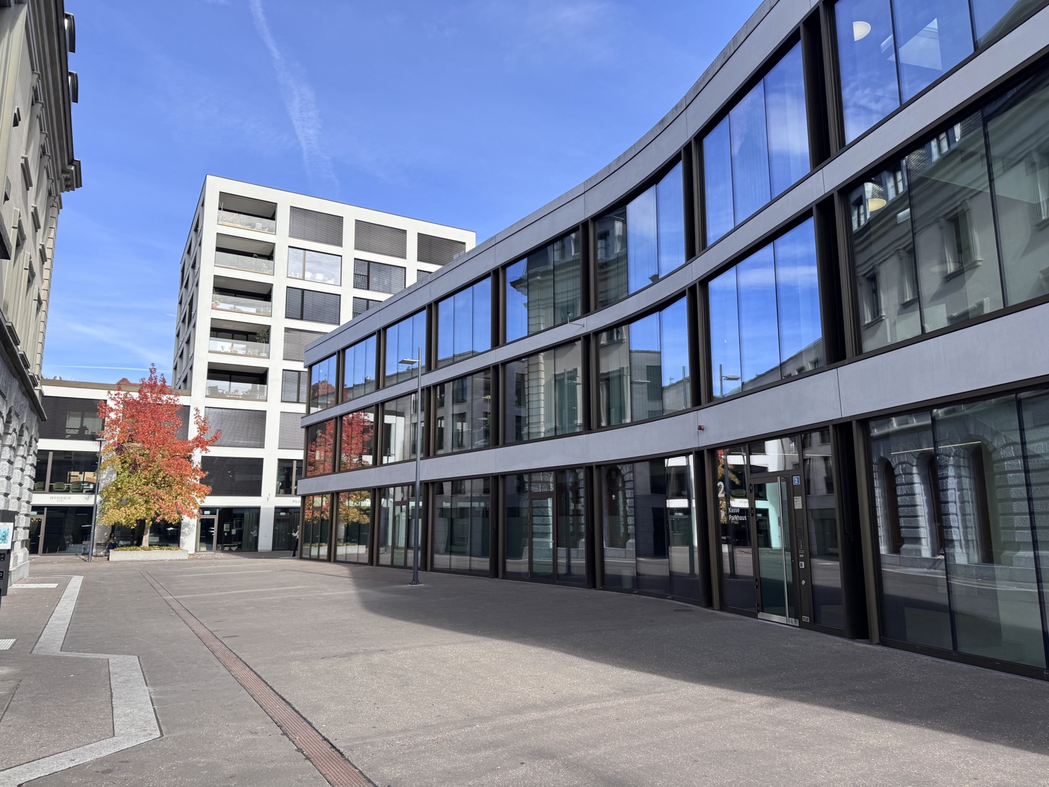 702m² de bureaux
