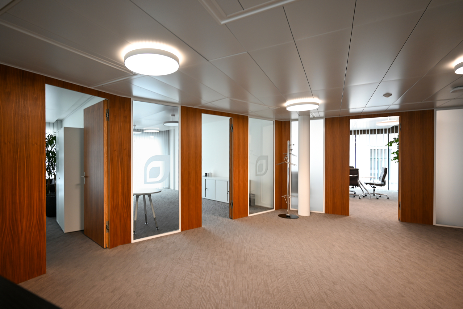 702m² de bureaux