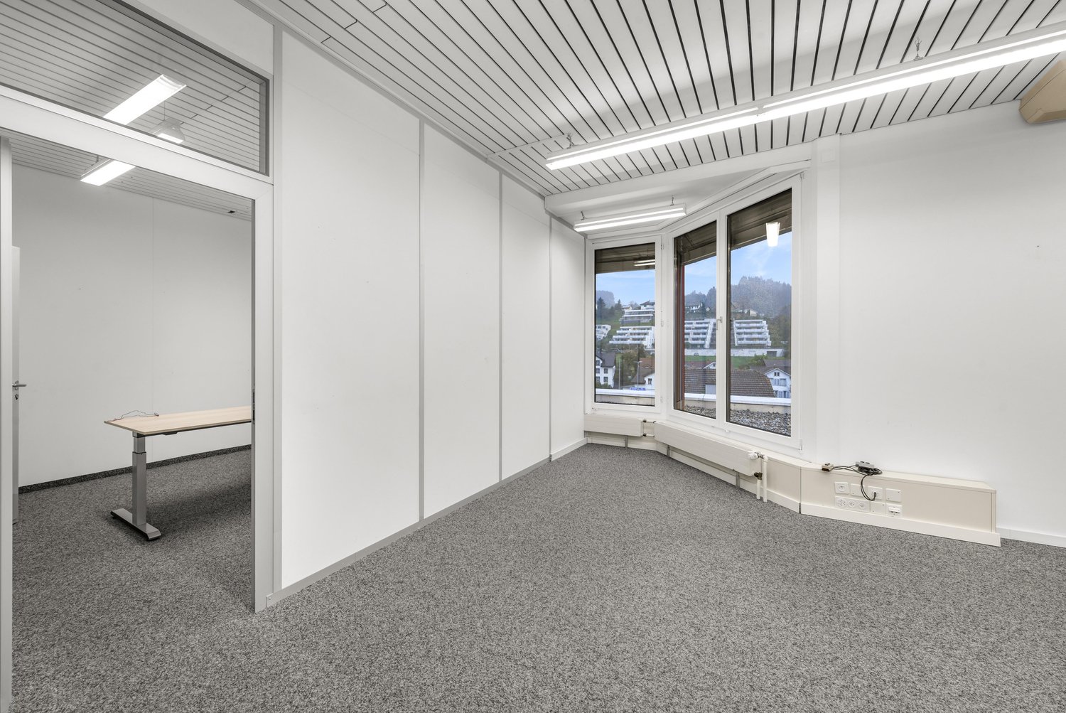 793m² commercial, photo 3 sur 10