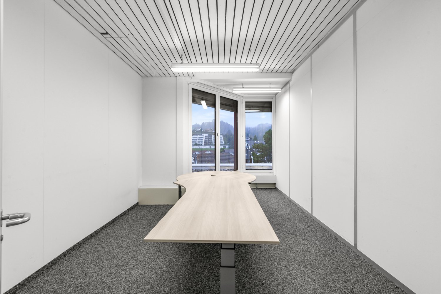 793m² commercial, photo 4 sur 10