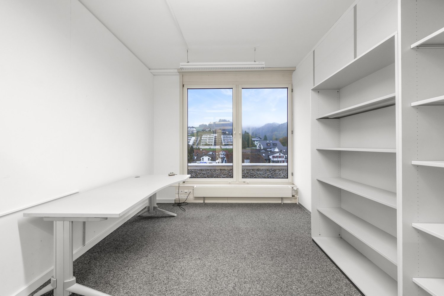 793m² commercial, photo 6 sur 10
