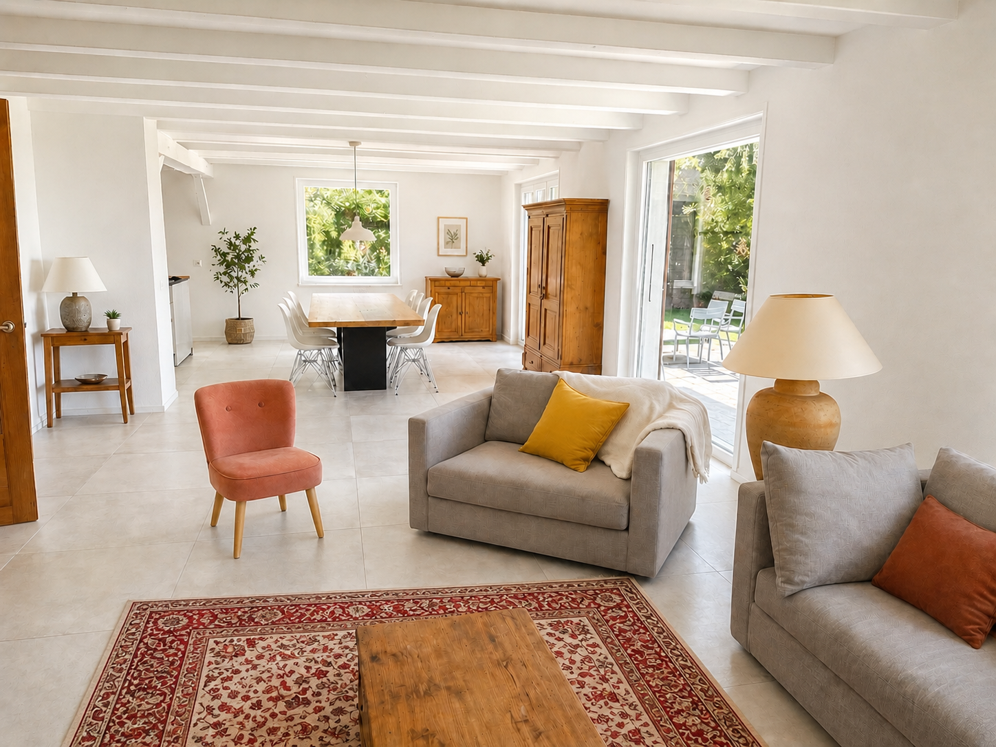 5 rooms villa