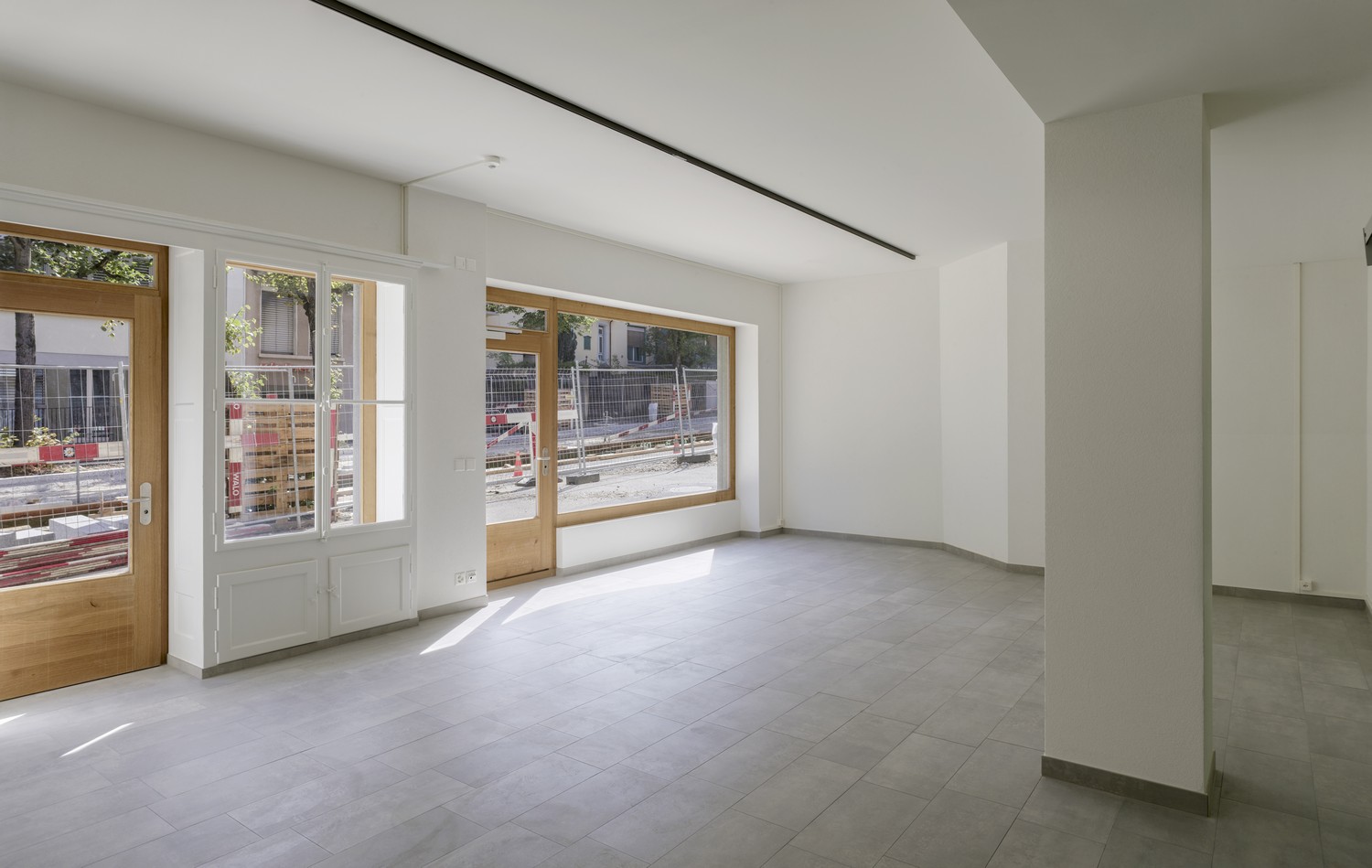 78m² commercial, photo 3 sur 7