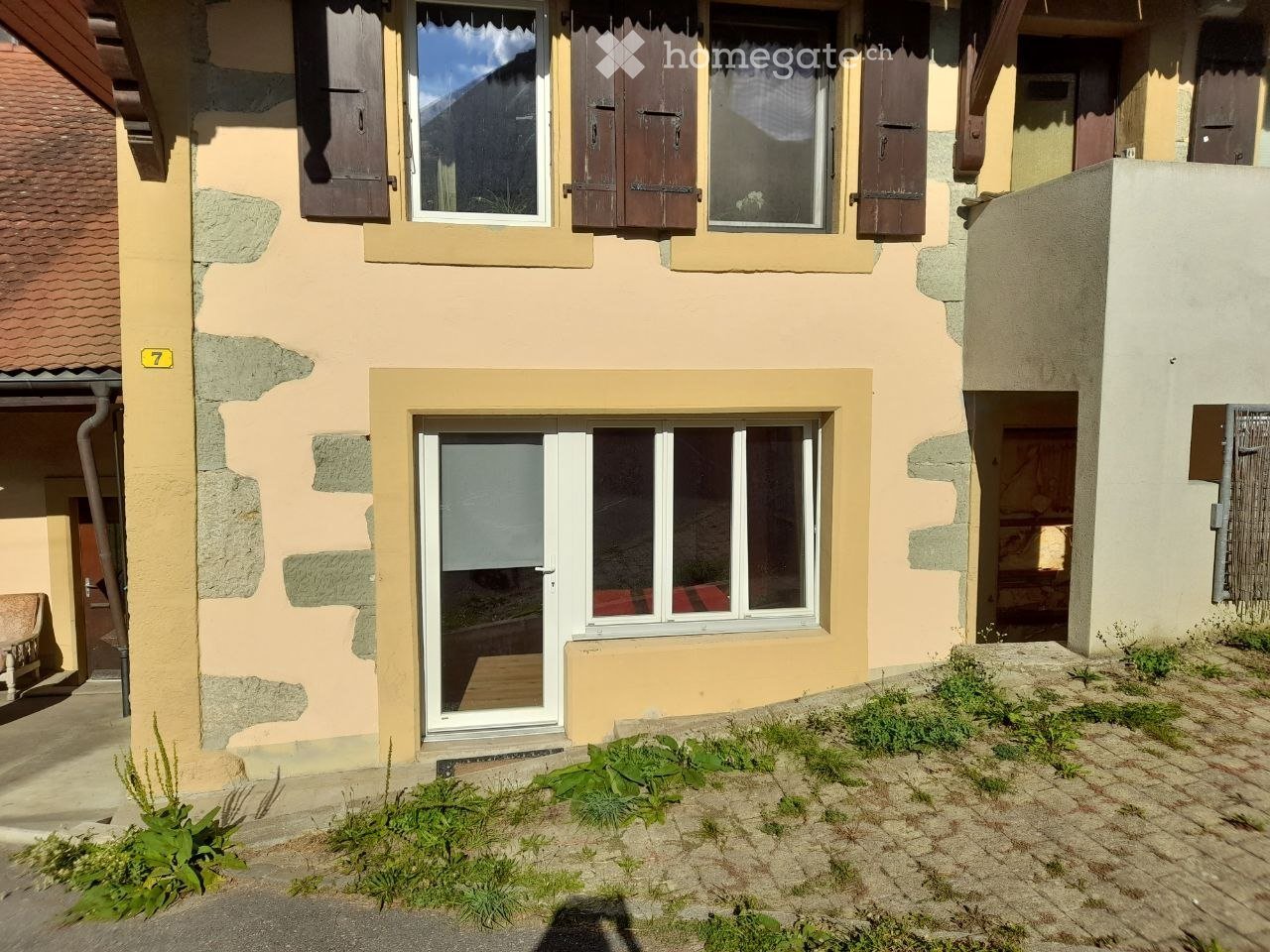 1 room single room