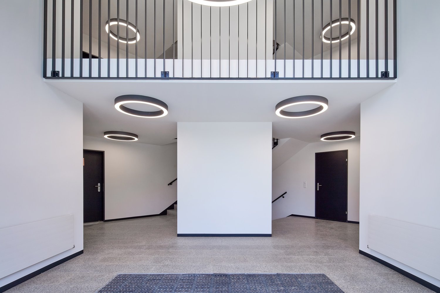 780m² commercial
